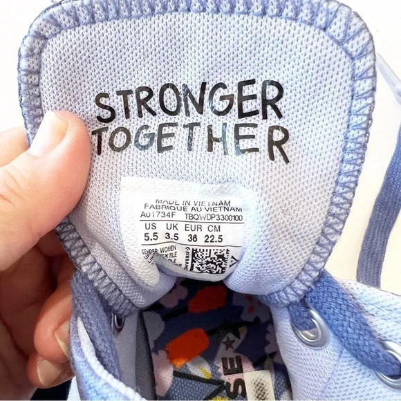 Converse CTAS High We Are Stronger Together Blue Canvas Embroidered Size 5.5 EUC - Picture 3 of 11